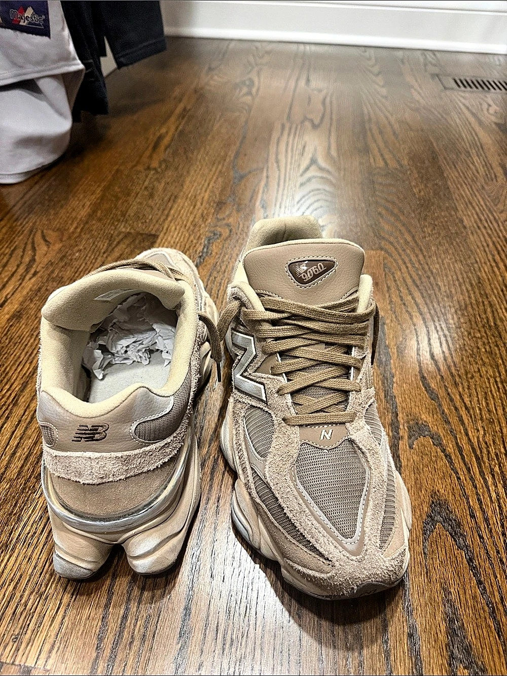 New Balance 9060 Beige Sneakers